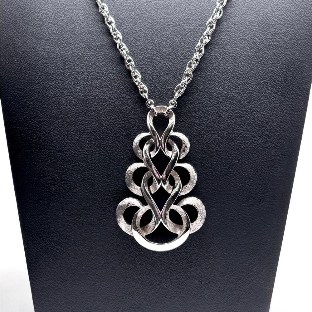 Vintage Crown Trifari Silvertone Scrolling Knot Pendant Necklace